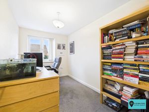 Bedroom- click for photo gallery